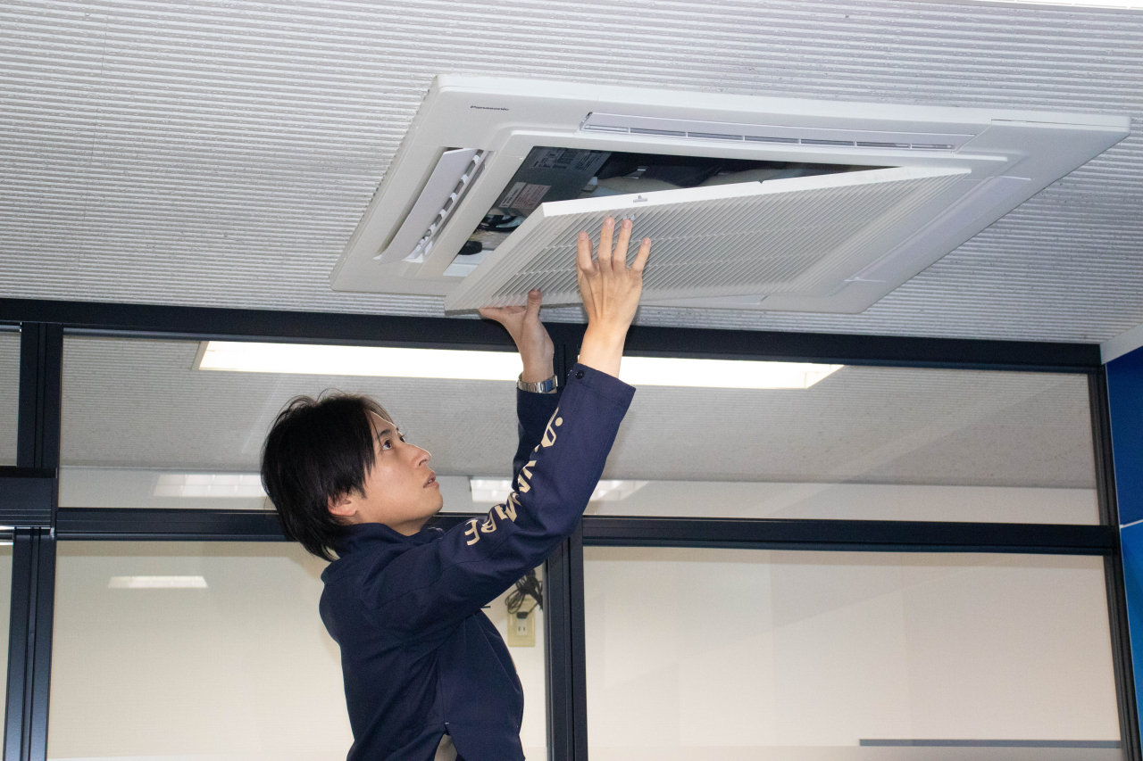 会社パンフ (1 - 1)-2